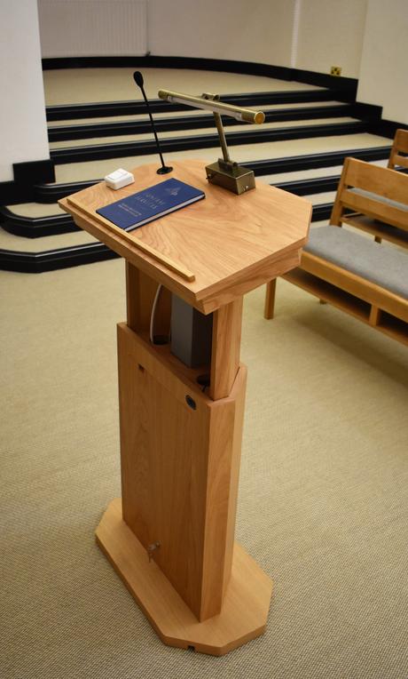 Lecterns & AV Desks